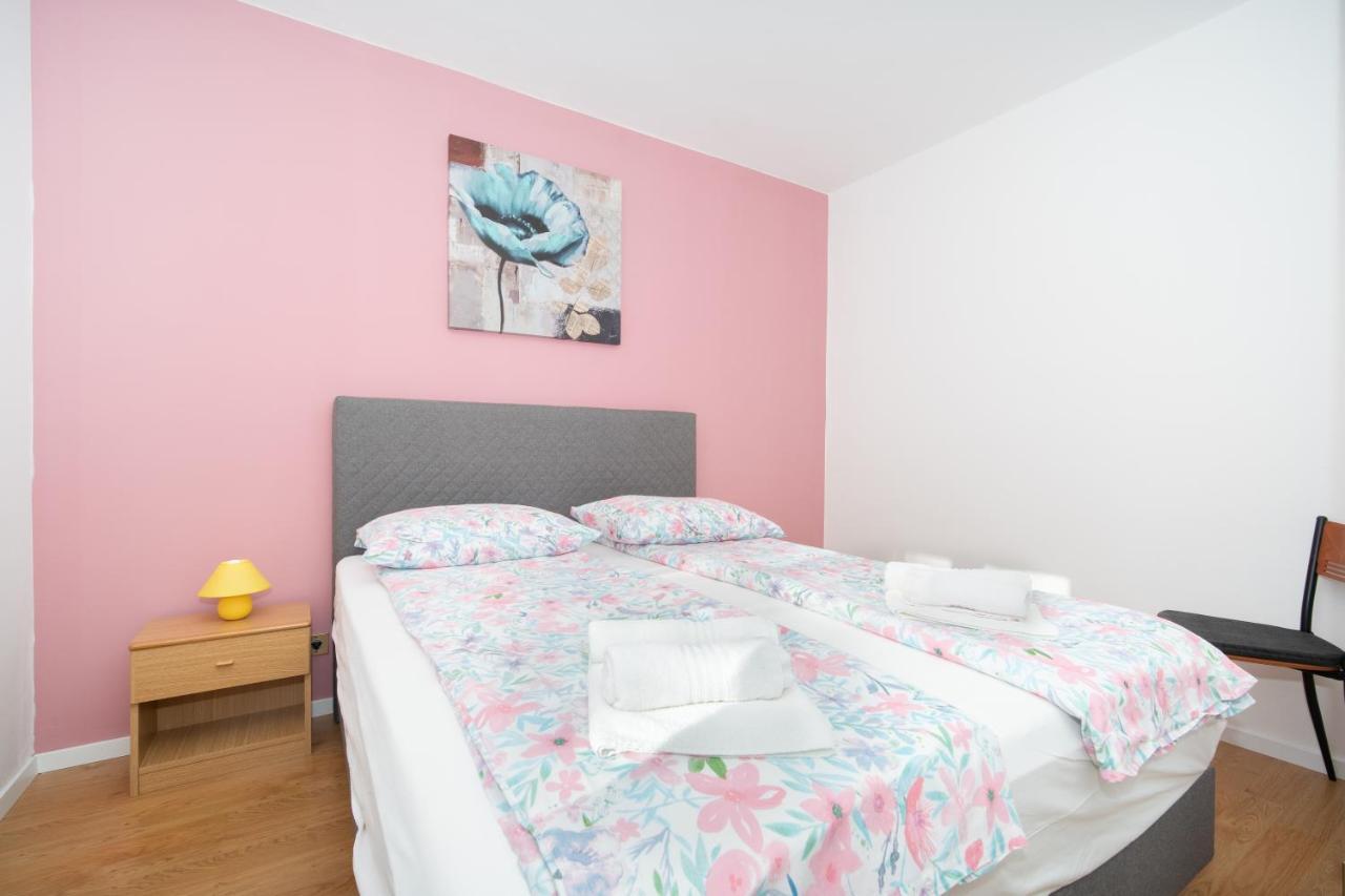 Apartments Oriana Рабац Екстериор снимка