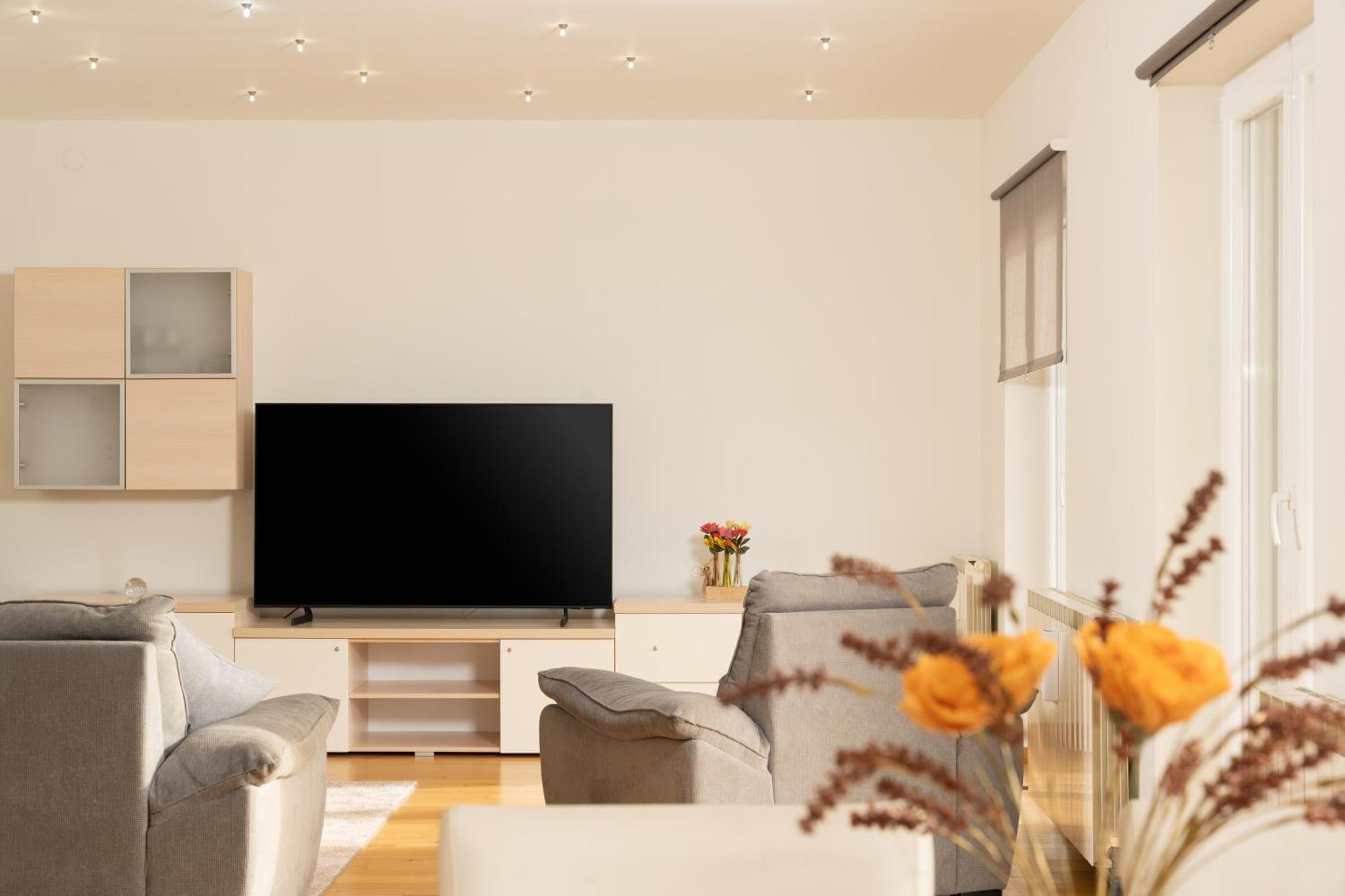 Apartments Oriana Рабац Екстериор снимка